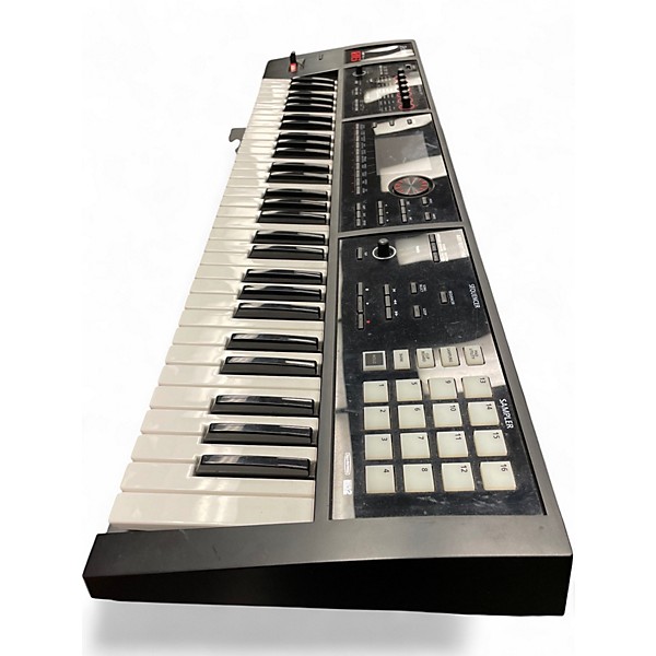 Used Roland Fantom 06 Keyboard Workstation