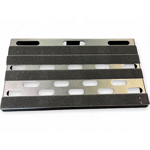 Used Voodoo Lab Ding Bat Pedal Board
