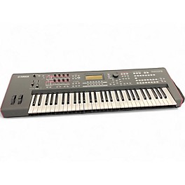 Used Yamaha MOXF6 61 Key Keyboard Workstation