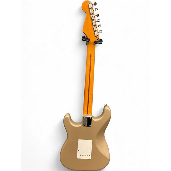 Used Fender U.S. Vintage '57 Stratocaster Shoreline Gold Solid Body Electric Guitar