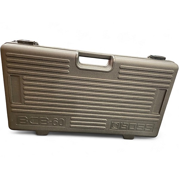 Used BOSS BCB60 Pedal Board