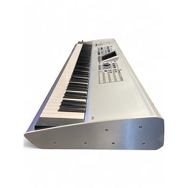 Used Roland FANTOM X8 Keyboard Workstation