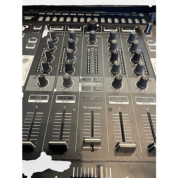 Used Roland DJ808 DJ Controller