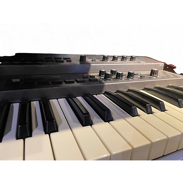 Used Roland V-Combo VR-760 Synthesizer
