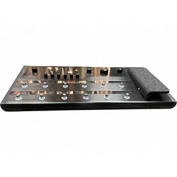 Used Line 6 Helix Effect Processor