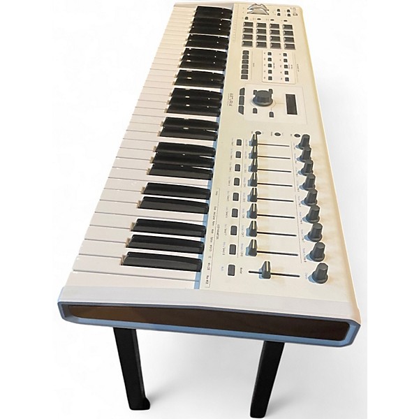 Used Arturia KEYLAB MK3 61 KEY MIDI Controller