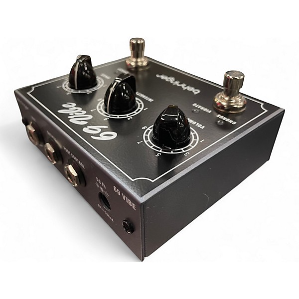 Used Behringer 69 Vibe Effect Pedal