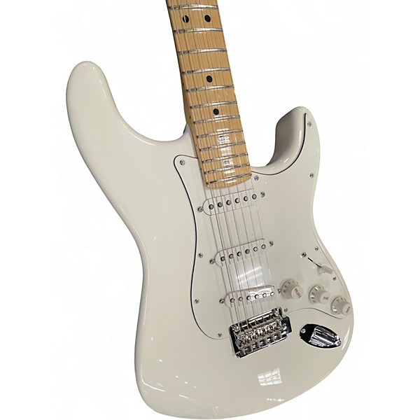 Used Fender Player Stratocaster Polar White Solid Body Electric Guitar
