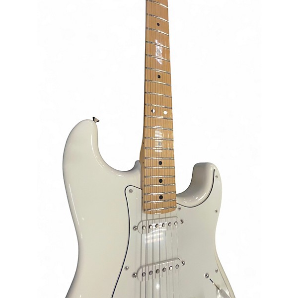 Used Fender Player Stratocaster Polar White Solid Body Electric Guitar