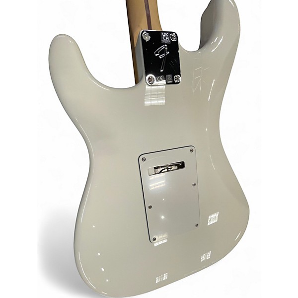 Used Fender Player Stratocaster Polar White Solid Body Electric Guitar
