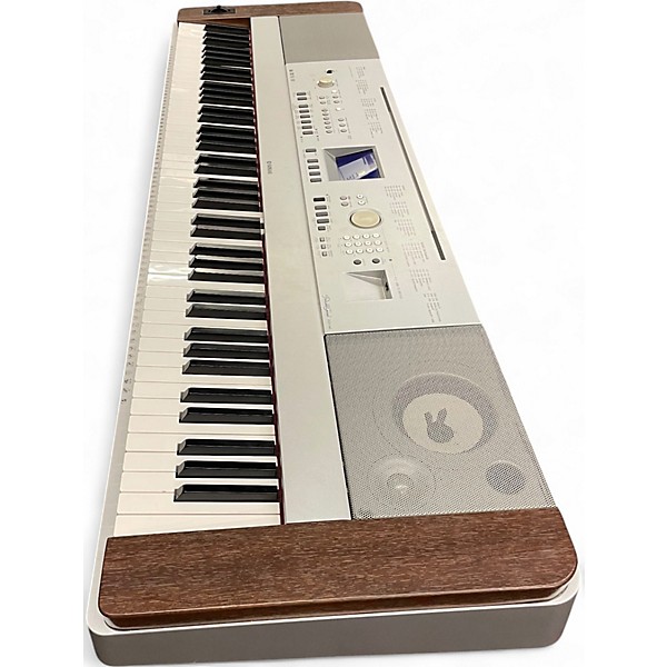 Used Yamaha DGX640 88 Key Digital Piano