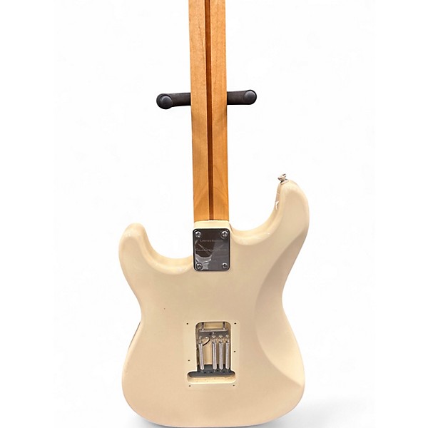 Used 2007 Fender Standard Stratocaster Olympic White Solid Body Electric Guitar