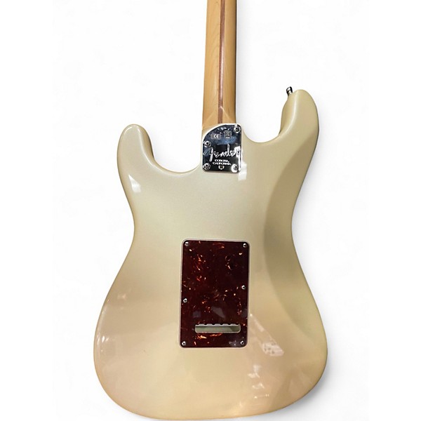 Used 2010 Fender American Deluxe Stratocaster Olympic Pearl Solid Body Electric Guitar
