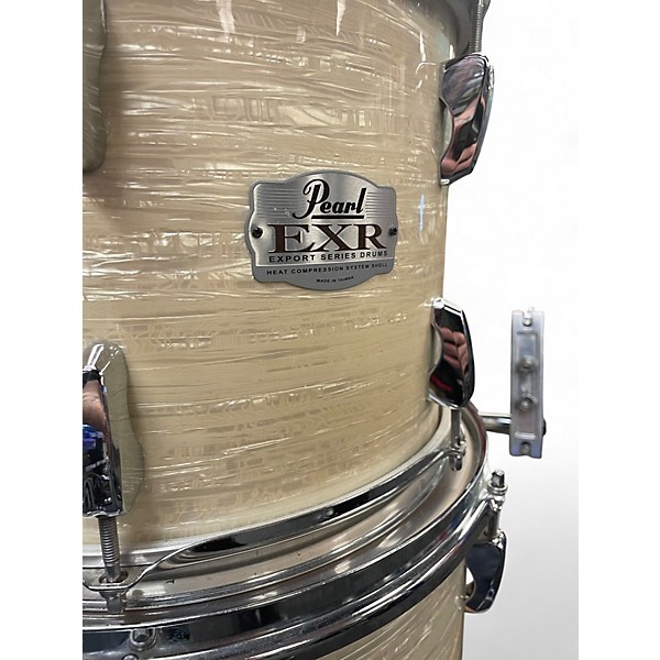 Used Pearl 5 Piece Export White Pearl Drum Kit