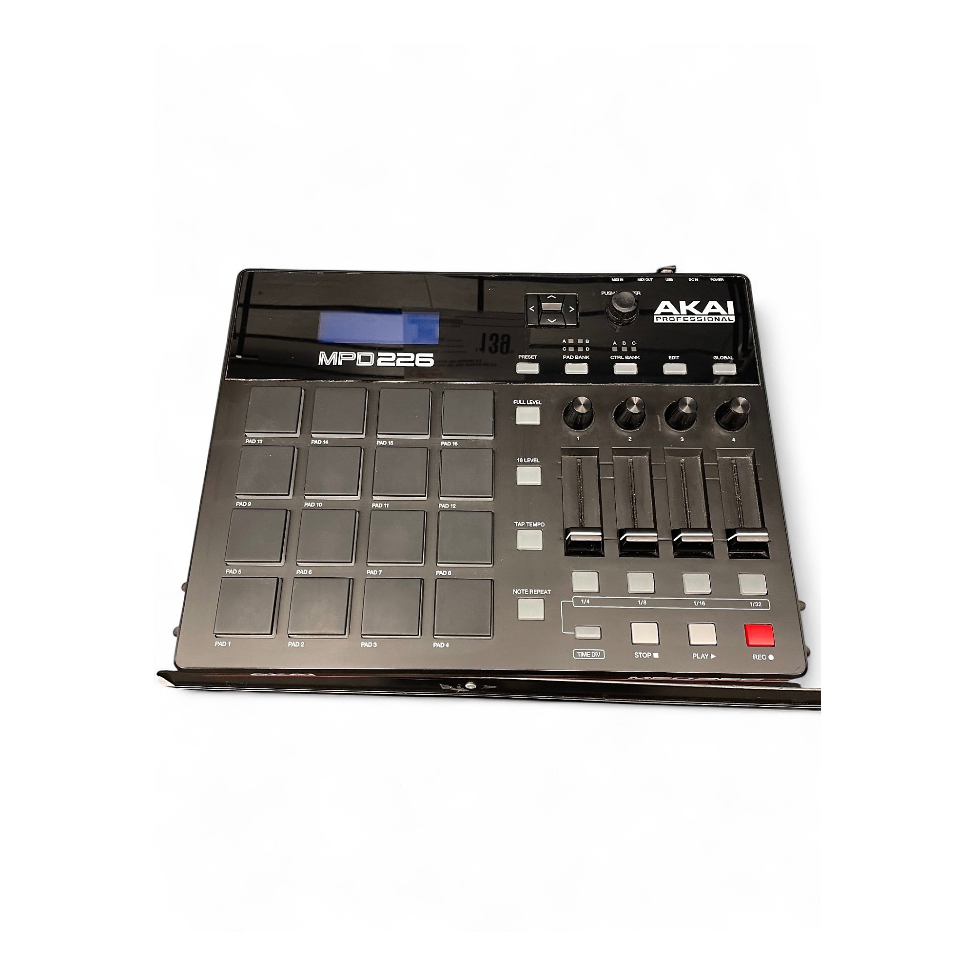 DJ機材 Akai Professional MPD226 Used Akai Professional MPD226 MIDI Controller | Guitar Center