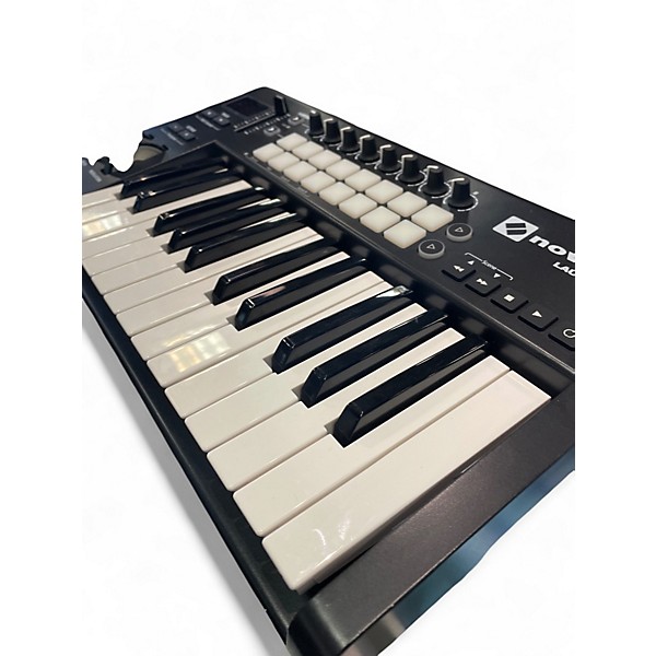 Used Novation Launchkey 25 Key MIDI Controller