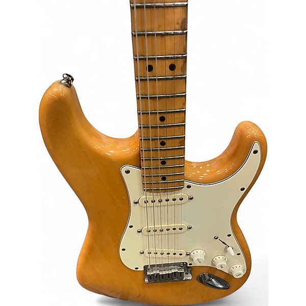 Used 2001 Fender American Deluxe Stratocaster Maple Solid Body Electric Guitar