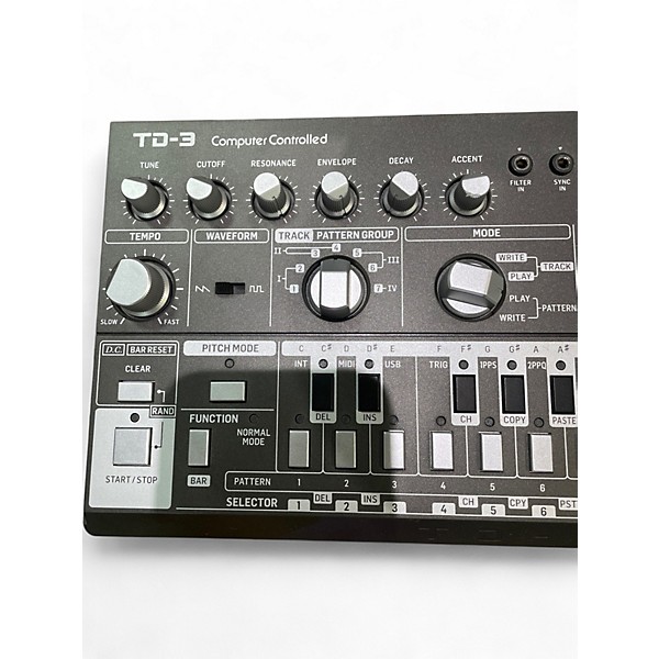 Used Behringer TD3 Synthesizer