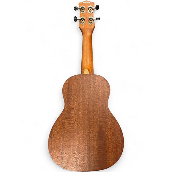 Used Luna VM soprano ukele