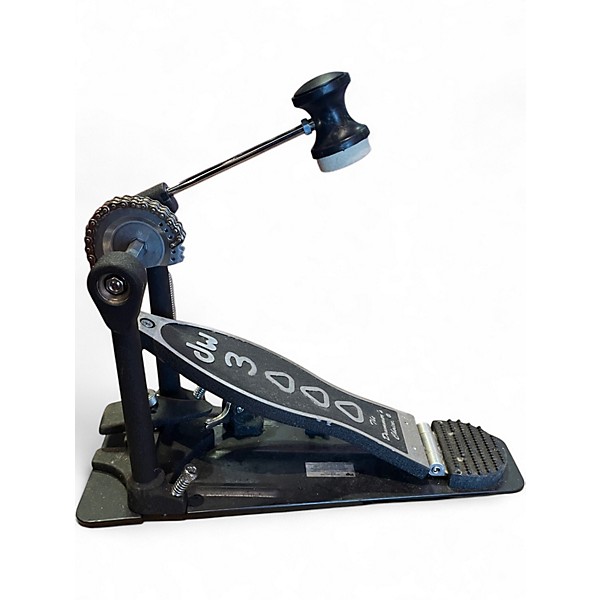 Used DW 3000 Series Single Single Bass Drum Pedal