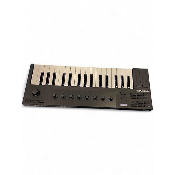Used Native Instruments komplete kontrol m32 MIDI Controller