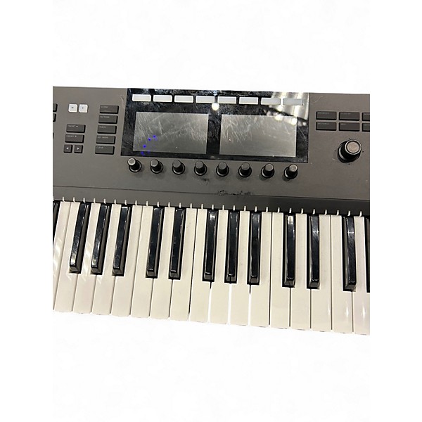 Used Native Instruments Komplete Kontrol S61 MK2 MIDI Controller