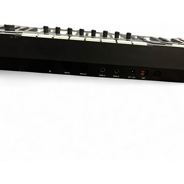 Used Native Instruments Komplete Kontrol S61 MK2 MIDI Controller