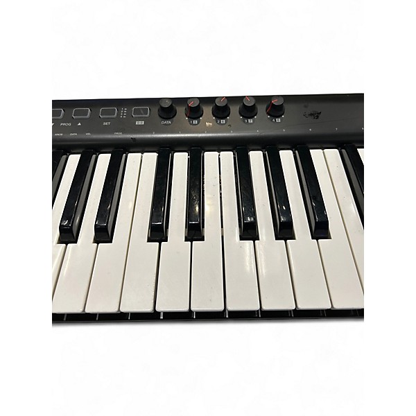 Used IK Multimedia IRIG KEYS 2 PRO MIDI Controller
