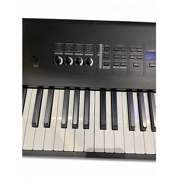 Used Yamaha MX88BK Synthesizer