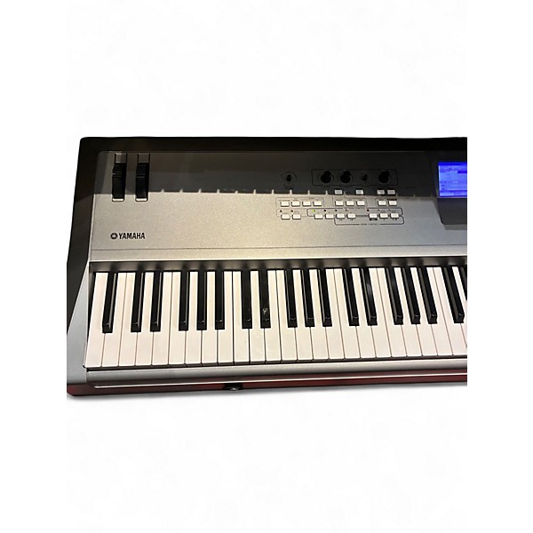 Used Yamaha MM8 88 Key Synthesizer