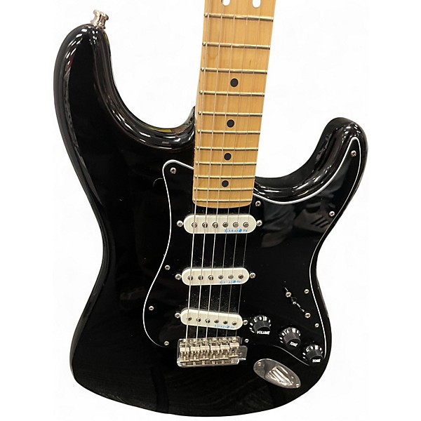Used Fender Artist Series Eric Clapton Stratocaster Black Solid Body Electric Guitar