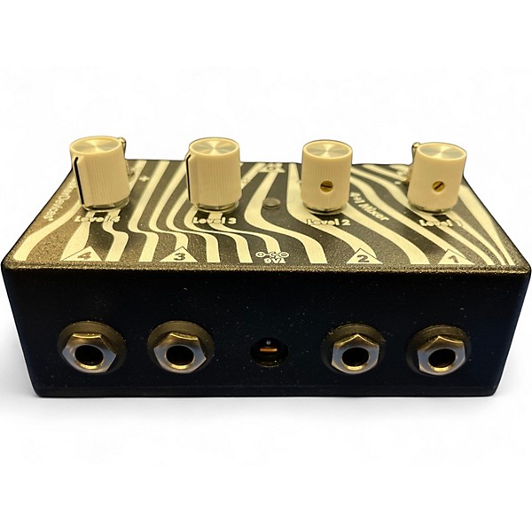 Used EarthQuaker Devices Four to One Mixer Effect Pedal