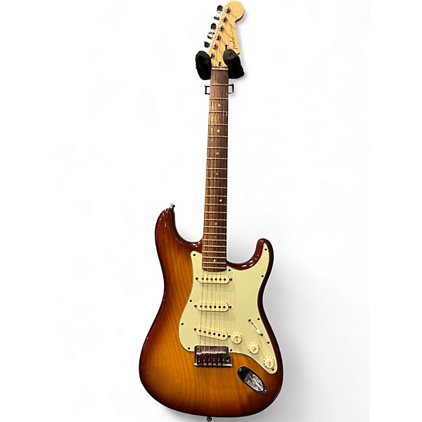 Used Fender American Deluxe Stratocaster Trans Amber Burst Solid Body Electric Guitar
