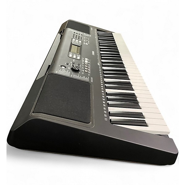 Used Yamaha PSRE363 61 Key Portable Keyboard