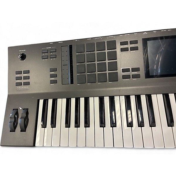 Used Akai Professional MPC Key 61 Keyboard Workstation