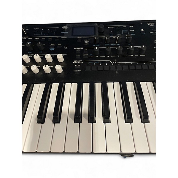 Used KORG WAVESTATE MK2 Arranger Keyboard