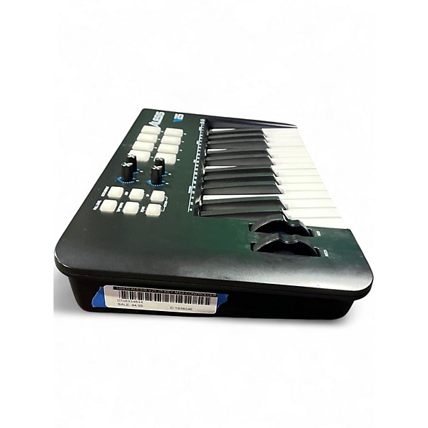 Used Alesis V25 25 Key MIDI Controller