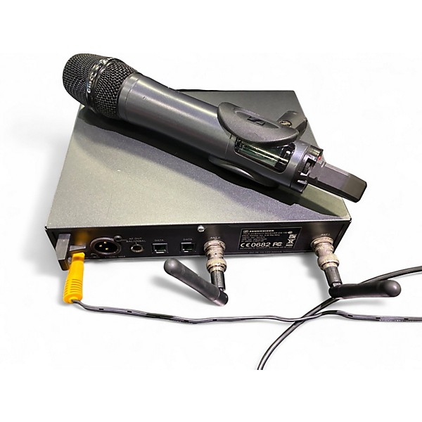 Used Sennheiser EW 100 RECEIVER WITH E815 Handheld Wireless System