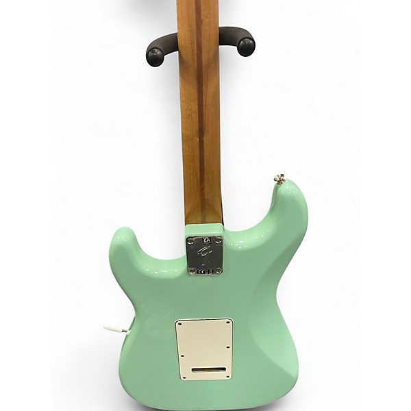 Used 2023 Fender dELUXE PLAYER STRATOCASTER Surf Green Solid Body Electric Guitar