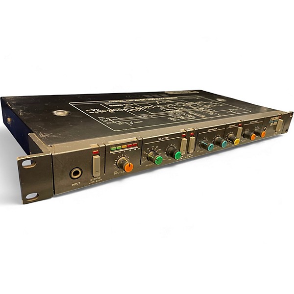 Used BOSS DE-200 Digital Delay Effects Processor