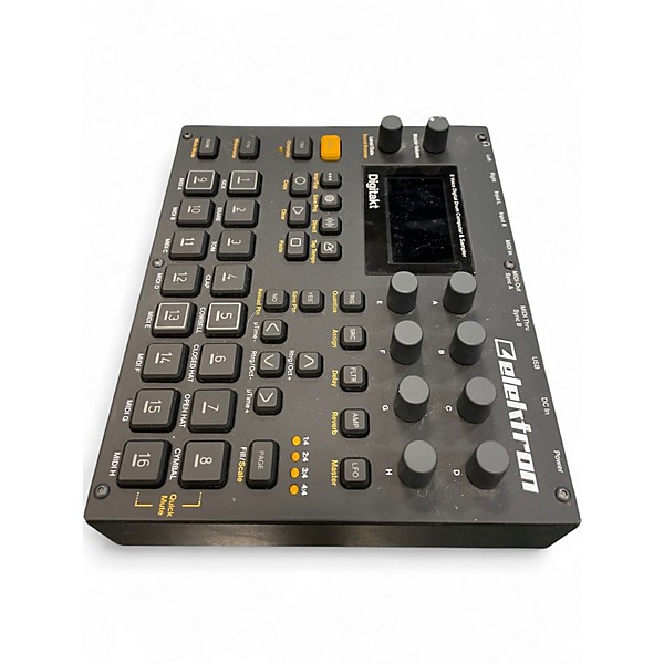 Used Elektron Digitakt Synthesizer