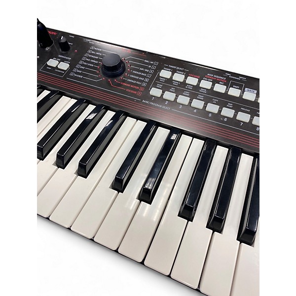 Used KORG R3 37 Key Synthesizer