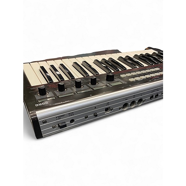 Used KORG R3 37 Key Synthesizer