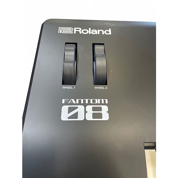 Used Roland Fantom 08 Keyboard Workstation