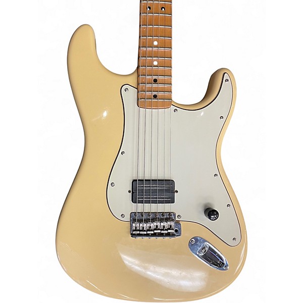 Used 2006 Fender Artist Series Yngwie Malmsteen Stratocaster Vintage White Solid Body Electric Guitar