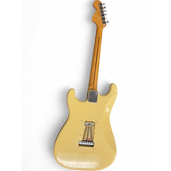 Used 2006 Fender Artist Series Yngwie Malmsteen Stratocaster Vintage White Solid Body Electric Guitar