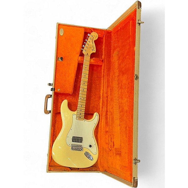 Used 2006 Fender Artist Series Yngwie Malmsteen Stratocaster Vintage White Solid Body Electric Guitar