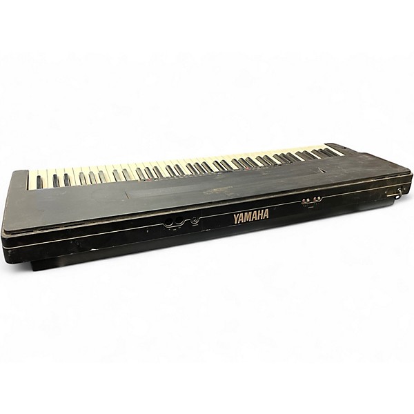 Used Yamaha YFP-70 Keyboard Workstation