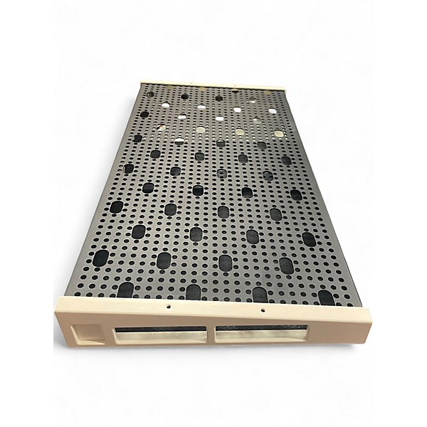 Used Temple Audio Design 25" PEDAL BOARD Pedal Board