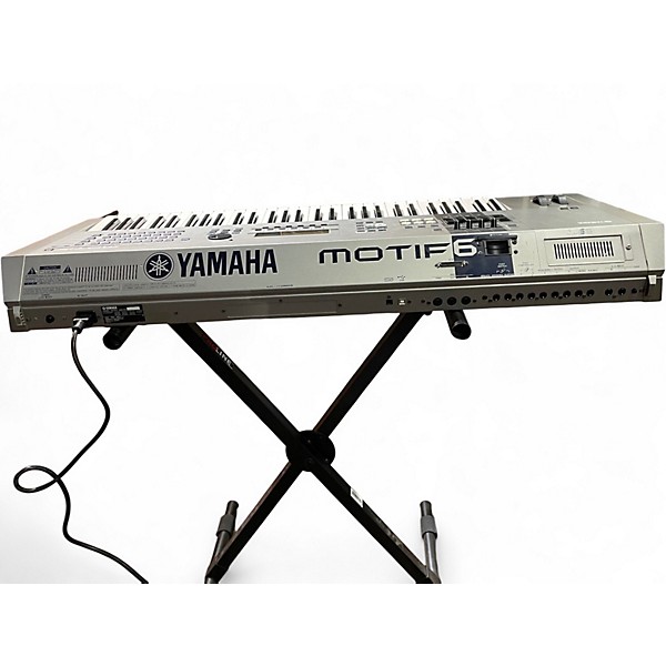 Used Yamaha Motif 6 61 Key Keyboard Workstation
